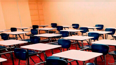 La tormenta "Priscilla" golpea la educación: suspensiones de clase en todo Baja California Sur ante el impacto del huracán.