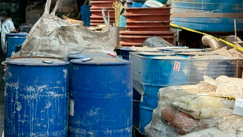 China establece controles estratégicos sobre la exportación de precursores químicos hacia Norteamérica, congelando el flujo de sustancias críticas para la industria farmacéutica y energética